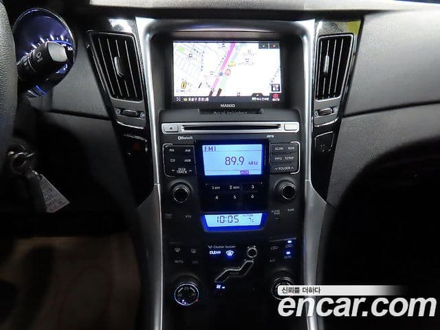 Hyundai YF Sonata чёрный, 2011 12