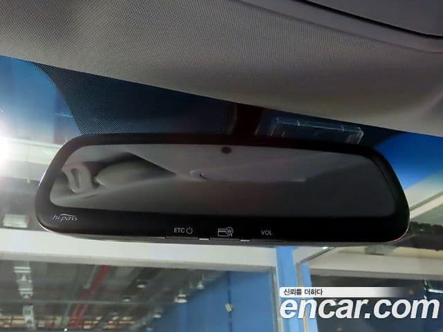 Hyundai YF Sonata чёрный, 2011 16