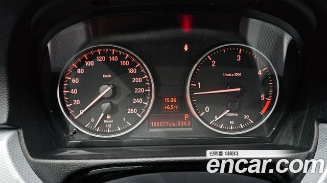 BMW 3시리즈 (E90) 320d седан M Sport, 2011 8