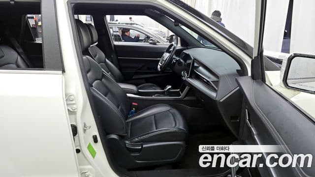 KG모빌리티(SsangYong) Torres T7, 2023 11