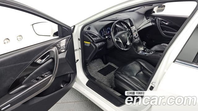Hyundai Grandeur HG Modern, 2016 10