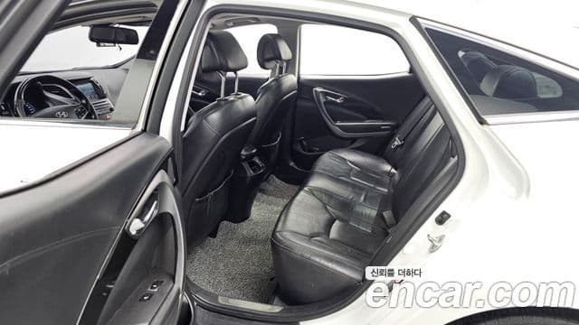 Hyundai Grandeur HG Modern, 2016 11