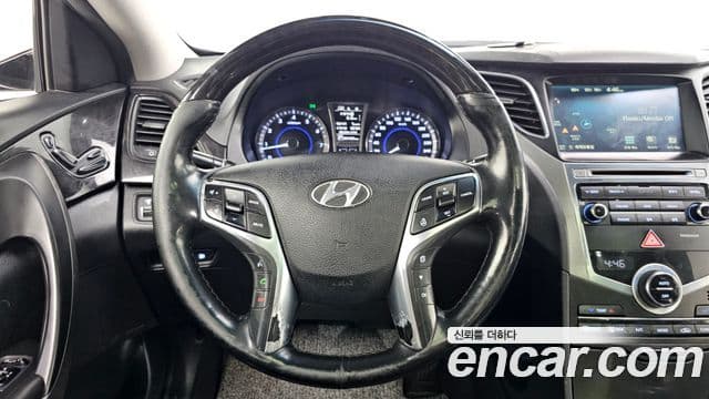 Hyundai Grandeur HG Modern, 2016 13