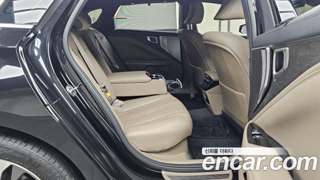 Kia K8 гибрид Noblesse, 2023 12