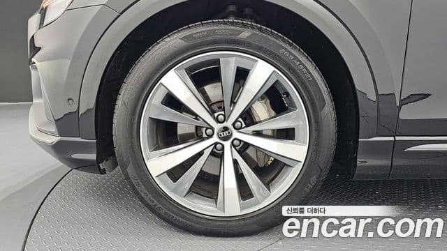 Audi Q8 (4M) Premium, 2022 все фото