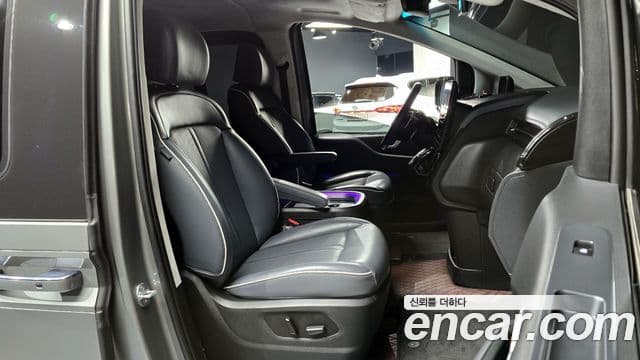 Hyundai Staria Inspiration, 2023 10