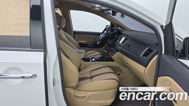 Kia All New Carnival Prestige High Roof, 2018 11