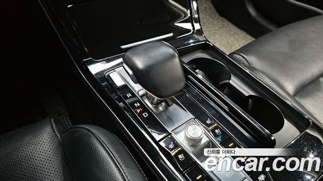 Kia K7 Premier 3.0 LPI Prestige(арендный автомобиль), 2020 9