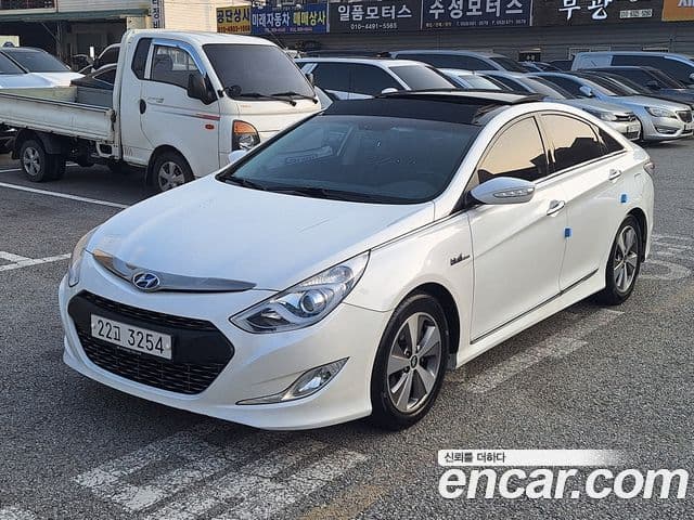 Hyundai Sonata гибрид Royal, 2012 3