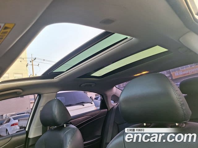 Hyundai Sonata гибрид Royal, 2012 16