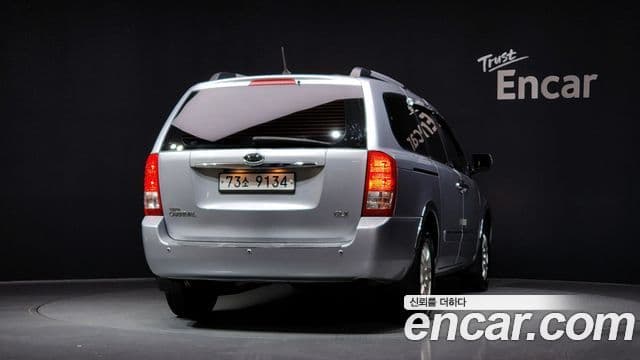 Kia Carnival R Grand Carnival GLX, 2010 4