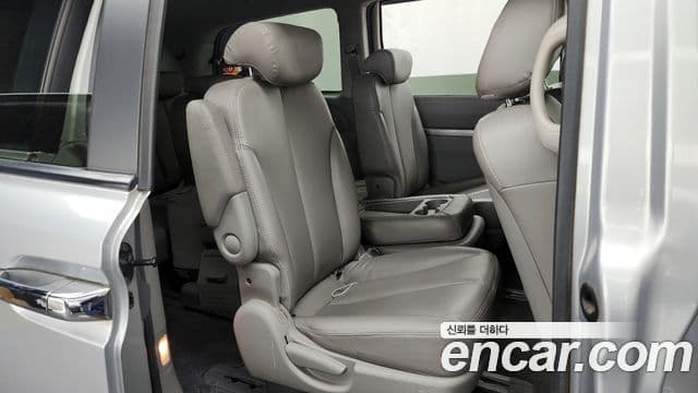 Kia Carnival R Grand Carnival GLX, 2010 12