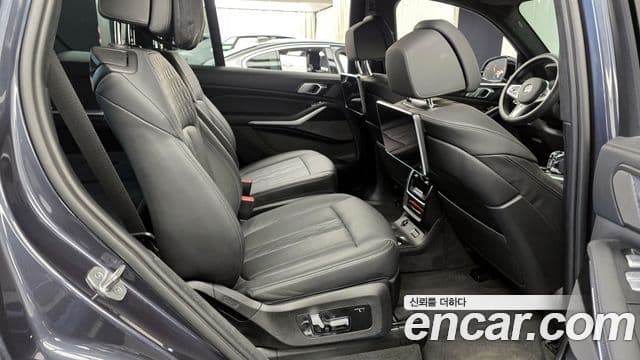 BMW X7 (G07) xDrive 40d M Sport 6인승, 2021 12