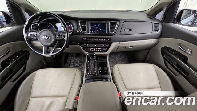 Kia All New Carnival Luxury, 2017 7