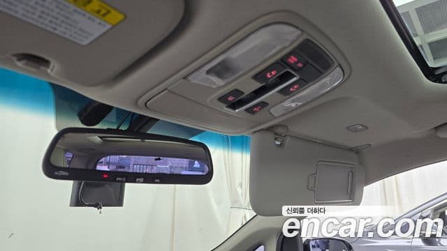 Kia All New Carnival Luxury, 2017 17