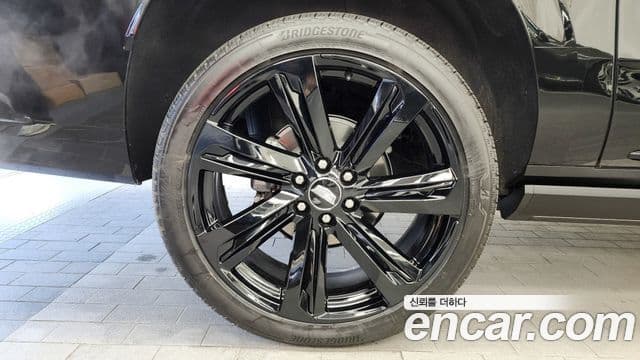 Cadillac Escalade 5세대 ESV Sport Platinum, 2025 все фото