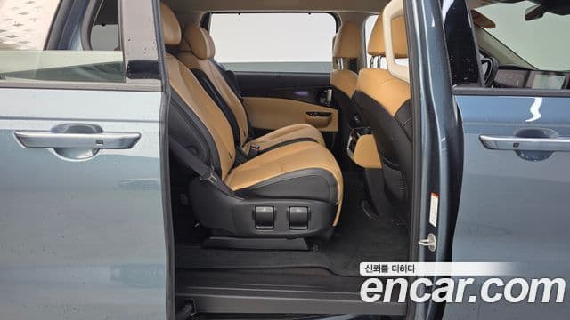 Kia Carnival 4세대 Signature, 2022 12