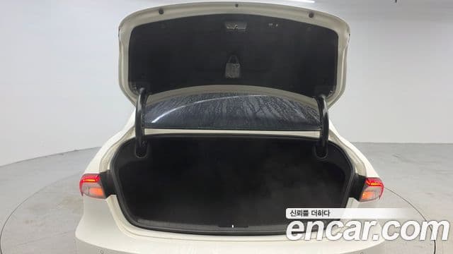 Hyundai The / новый New Grandeur IG гибрид Premium, 2022 20