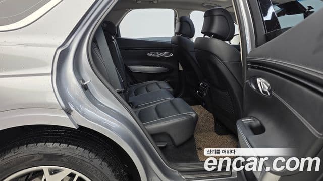 Genesis GV70, 2022 12