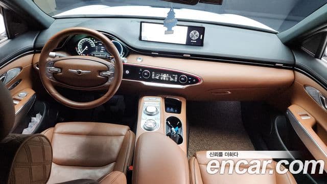 Genesis GV70, 2022 7