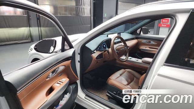 Genesis GV70, 2022 10