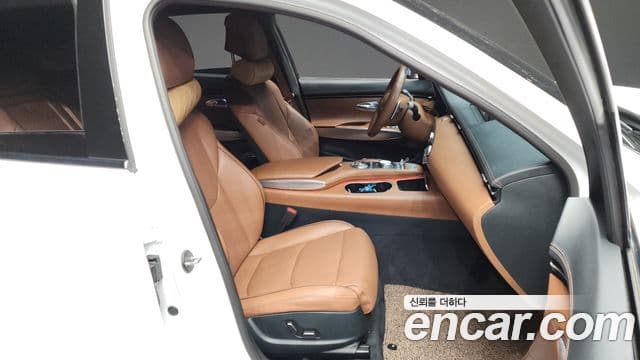 Genesis GV70, 2022 11