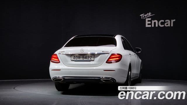 Mercedes-Benz E-класс W213 Avantgarde, 2017 4