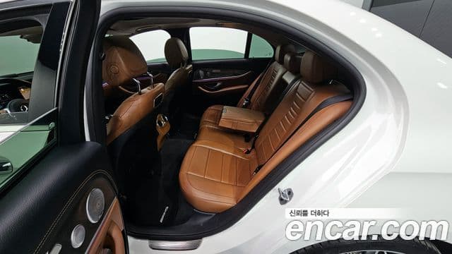 Mercedes-Benz E-класс W213 AMG Line, 2019 11