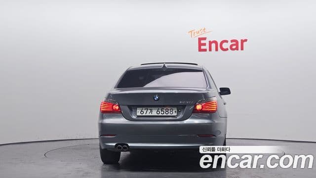 BMW 5시리즈 (E60) 528i седан, 2009 4
