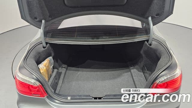 BMW 5시리즈 (E60) 528i седан, 2009 20