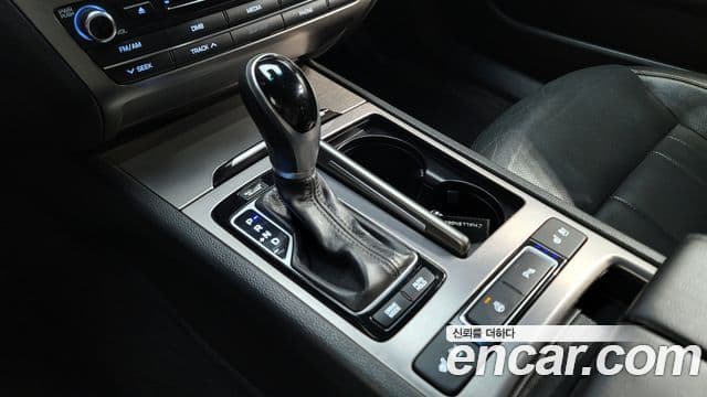 Hyundai Genesis DH Modern, 2016 9
