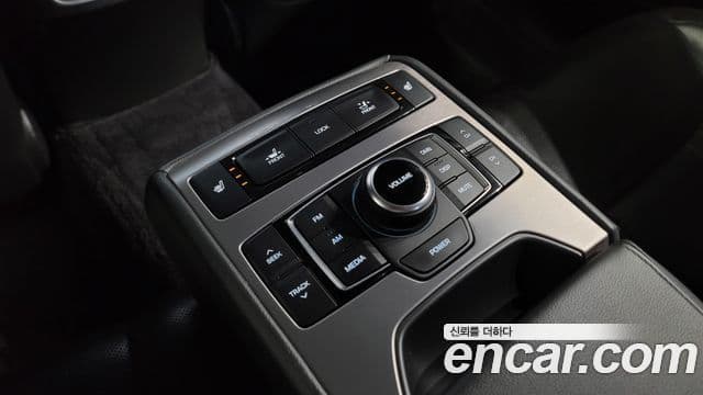 Hyundai Genesis DH Modern, 2016 17