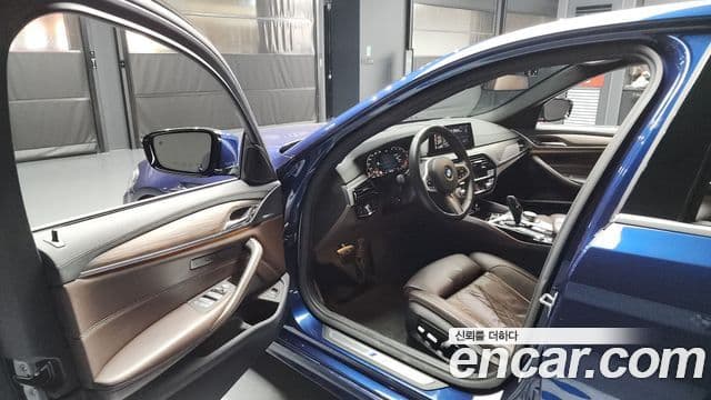 BMW 5시리즈 (G30) 520d M Sport Plus, 2020 10