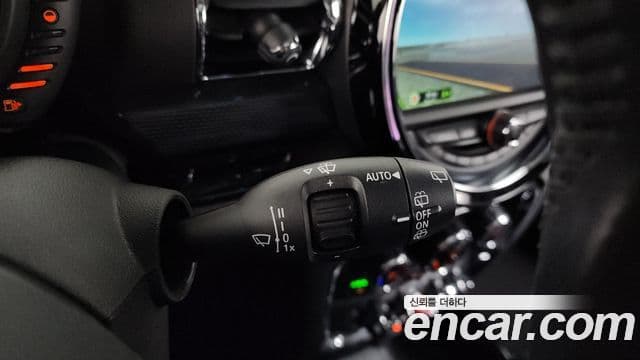 Mini Cooper 클럽맨 2세대, 2016 14