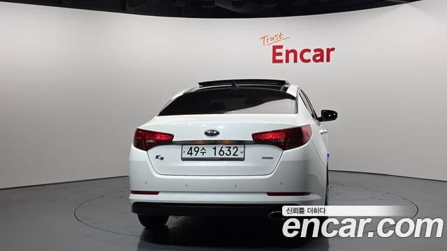 Kia K5 2.0 Deluxe, 2013 4