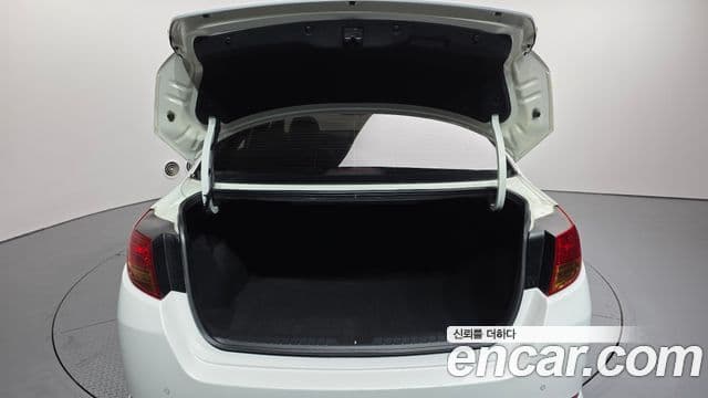 Kia K5 2.0 Deluxe, 2013 20