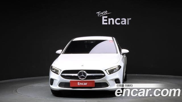 Mercedes-Benz A-класс W177 A220 седан, 2023 3
