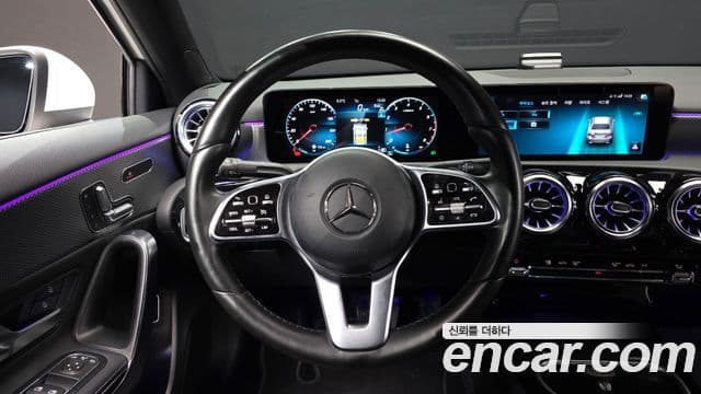 Mercedes-Benz A-класс W177 A220 седан, 2023 13