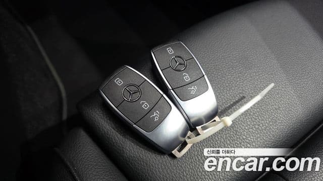 Mercedes-Benz A-класс W177 A220 седан, 2023 19