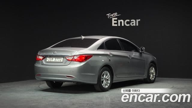 Hyundai YF Sonata LPI top, 2012 2