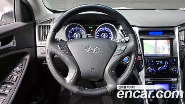Hyundai YF Sonata LPI top, 2012 13