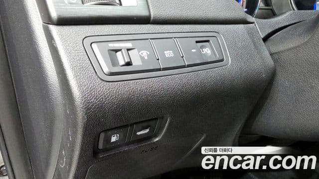 Hyundai YF Sonata LPI top, 2012 17