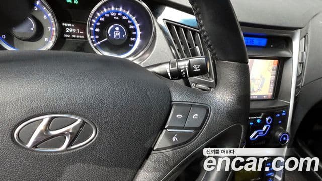Hyundai YF Sonata LPI top, 2012 18