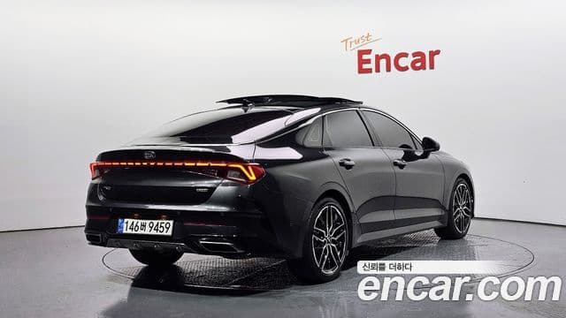 Kia K5 3세대 Signature, 2021 2