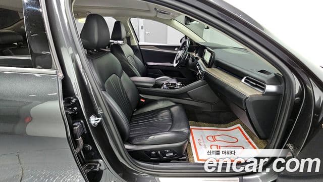 Kia K5 3세대 Signature, 2021 12