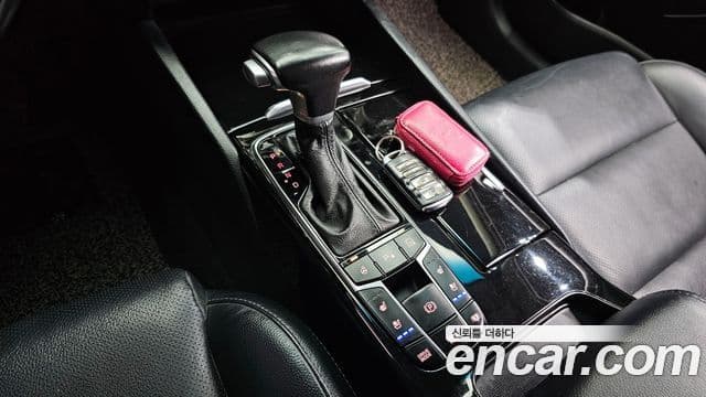 Kia All New K7 Prestige, 2016 9