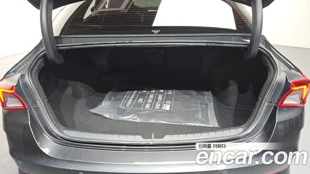 Kia K5 гибрид 3세대 Signature, 2021 20