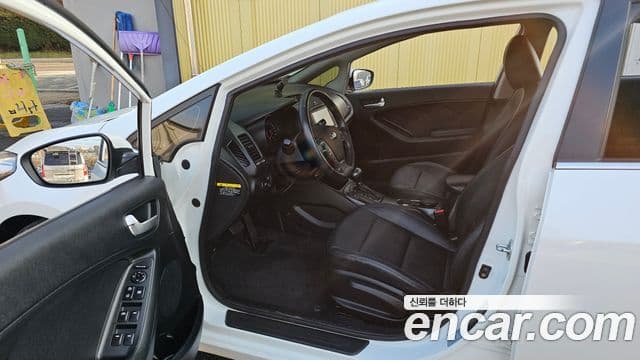 Kia K3 Luxury, 2015 11