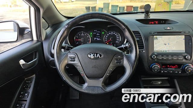 Kia K3 Luxury, 2015 13