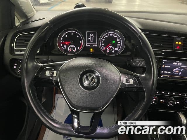 Volkswagen Гольф 7세대, 2015 8